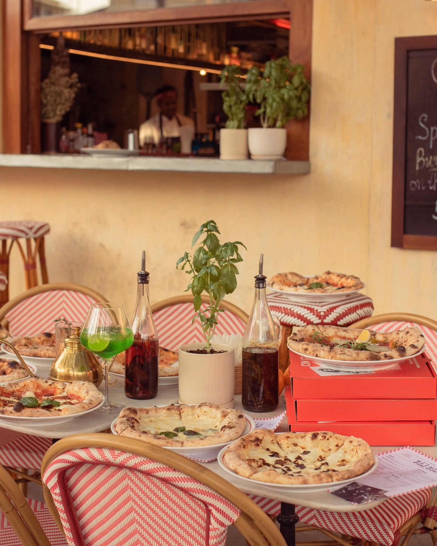 Cin Cin Pizzaria photo 4